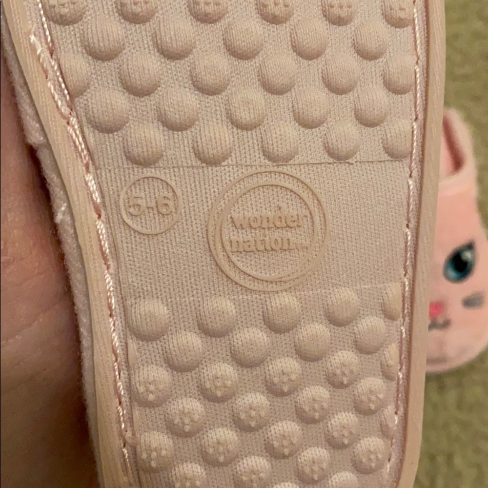 House shoes - Picture 3 of 4
